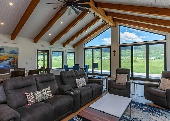 Scenic Riverside With Private Trail Access And Fly Fishing Near Alpine, Wyoming