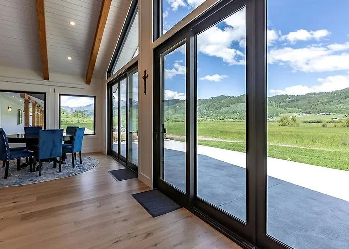 Holiday home Scenic Riverside With Private Trail Access And Fly Fishing Near Alpine, Wyoming Alpine