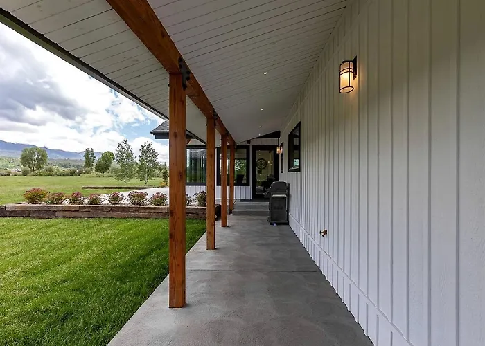 Scenic Riverside With Private Trail Access And Fly Fishing Near Alpine, Wyoming Holiday home Alpine