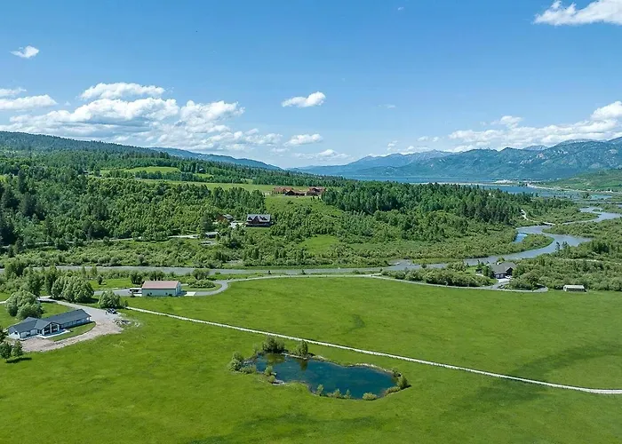 Scenic Riverside With Private Trail Access And Fly Fishing Near Alpine, Wyoming Holiday home *