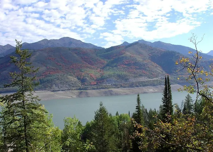 Scenic Riverside With Private Trail Access And Fly Fishing Near Alpine, Wyoming Holiday home